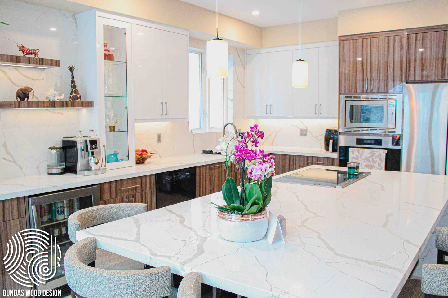 Modern Contrast Kitchen