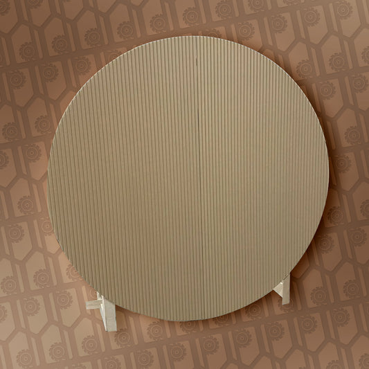 Round Rippled Backdrop